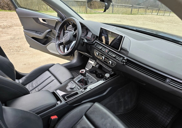 Audi A4 cena 64900 przebieg: 61000, rok produkcji 2016 z Zakopane małe 137